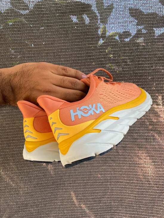 Hoka Women's Clifton 8 Running Shoes Sun Baked Shell Coral Size 8.5 - Picture 3 of 7